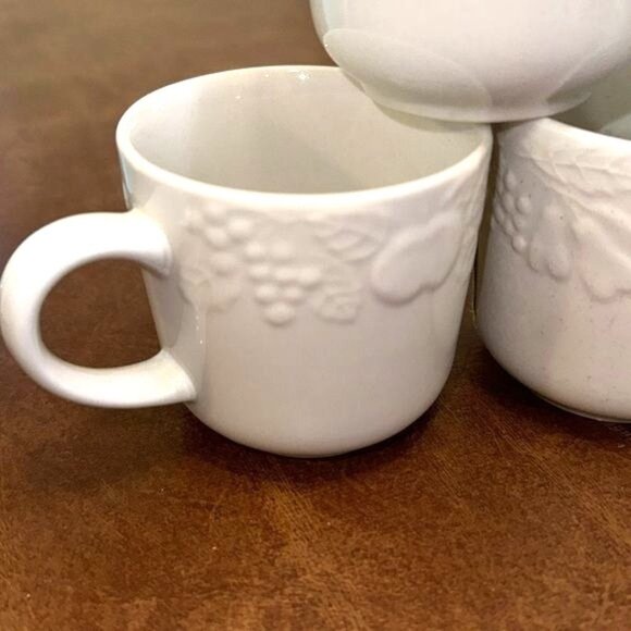 Set Of 4 White Embossed Fruit Pattern Ceramic Coffee Cups - Picture 5 of 8